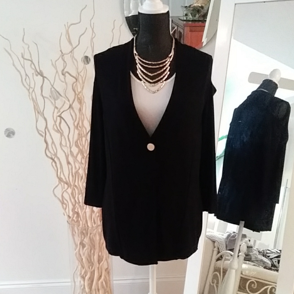 NWT CHICO'S TRAVELERS COLD SHOULDER  JACKET SZ M